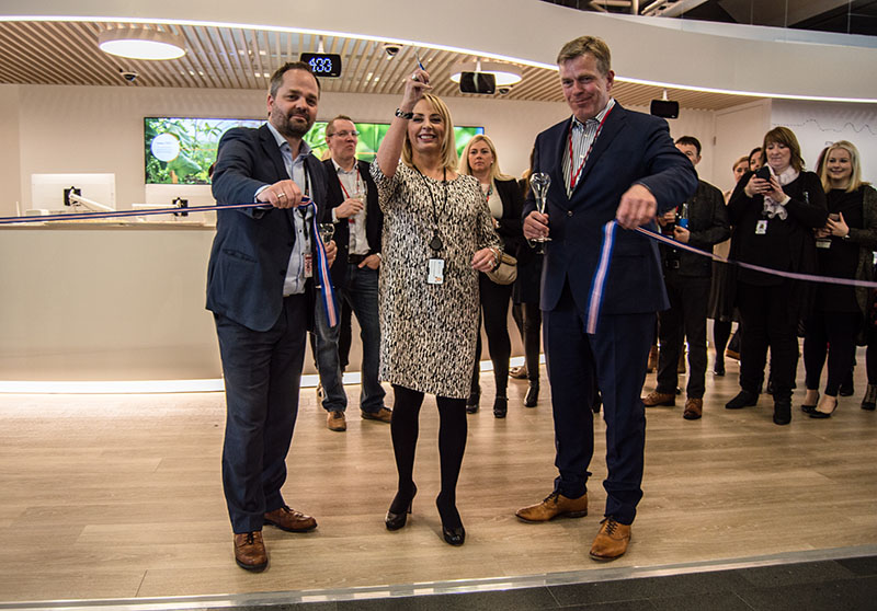 Opnun á Keflavíkurflugvelli - mynd